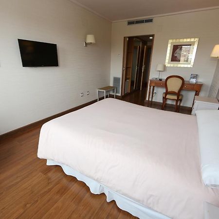 Hotel Universidad Albacete Kültér fotó