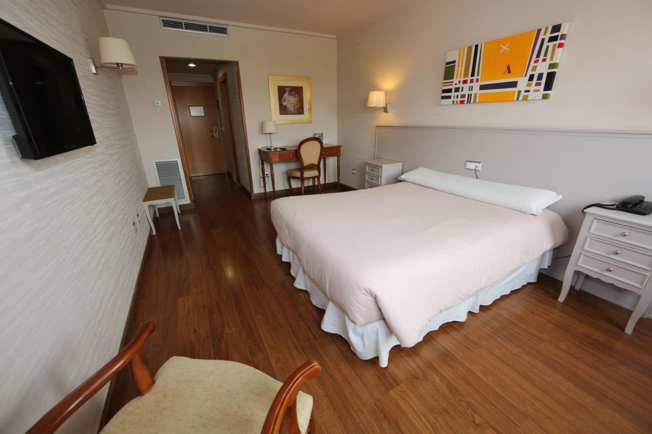 Hotel Universidad Albacete Kültér fotó